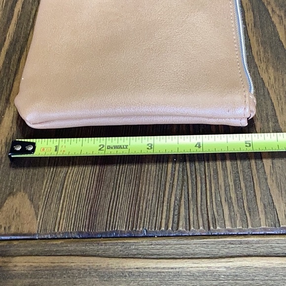 FINAL SALE PRICE Tan Wristlet + Creative Memories Tote - Picture 5 of 10